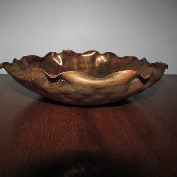 Vintage Hammered Copper Decorative Bowl - Picture 7 of 8